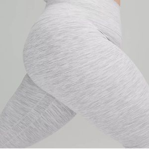 NWOT lululemon Align™ High-Rise Crop 21"